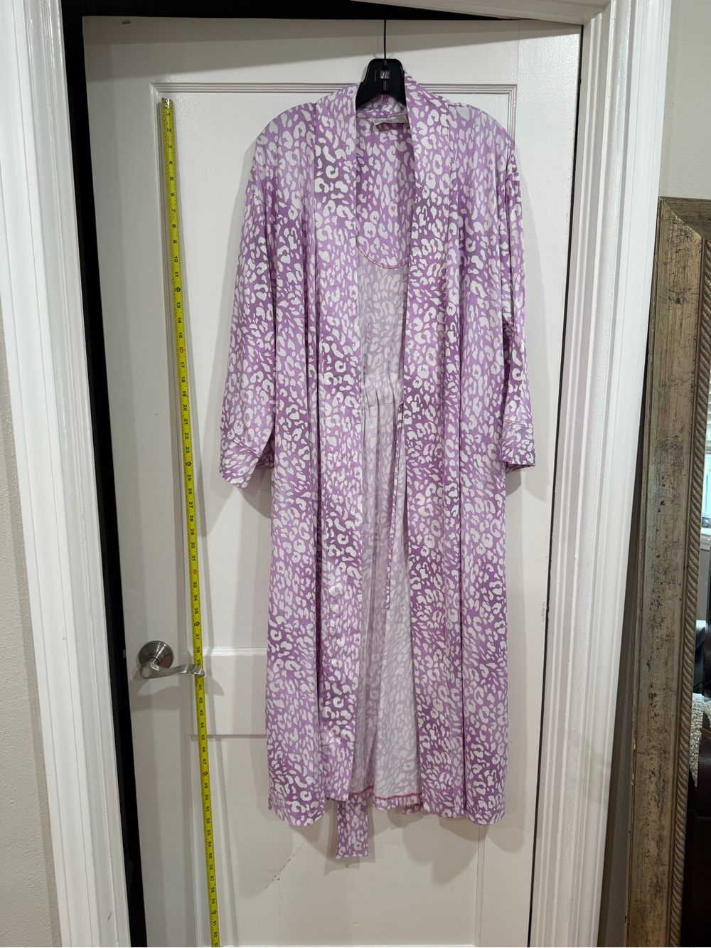 Natori Lavender Leopard-Print Robe